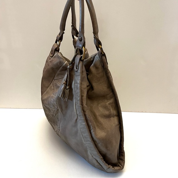 TOSCANI Made in Italy, Distressed Leather Satchel - Picture 5 of 15